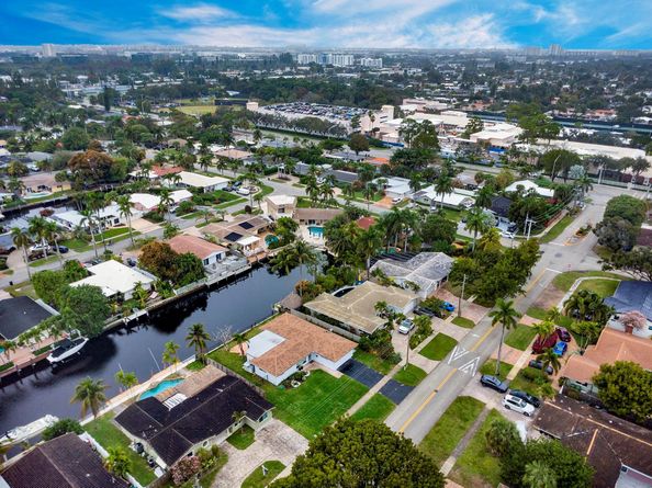 5921 NE 15th Ave, Fort Lauderdale FL 33334