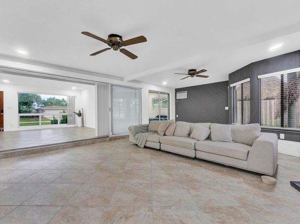 5921 NE 15th Ave, Fort Lauderdale FL 33334
