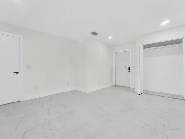 5921 NE 15th Ave, Fort Lauderdale FL 33334