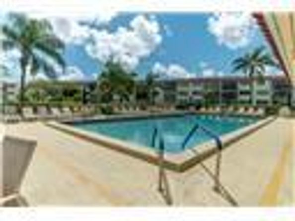 811 S Hollybrook Dr 301, Pembroke Pines FL 33025