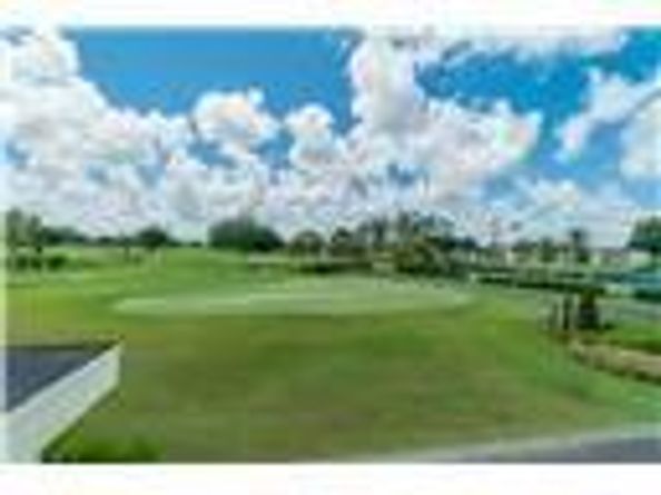 811 S Hollybrook Dr 301, Pembroke Pines FL 33025
