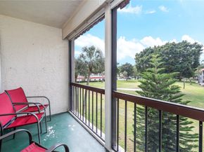811 S Hollybrook Dr 301, Pembroke Pines FL 33025