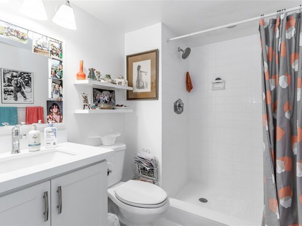 811 S Hollybrook Dr 301, Pembroke Pines FL 33025