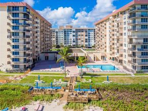 1147 Hillsboro Mile 209, Hillsboro Beach FL 33062