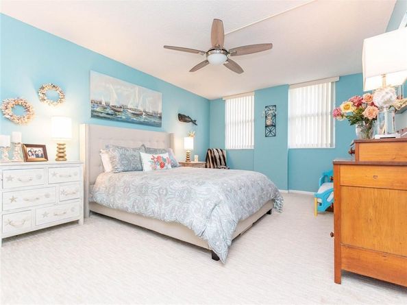 1147 Hillsboro Mile 209, Hillsboro Beach FL 33062