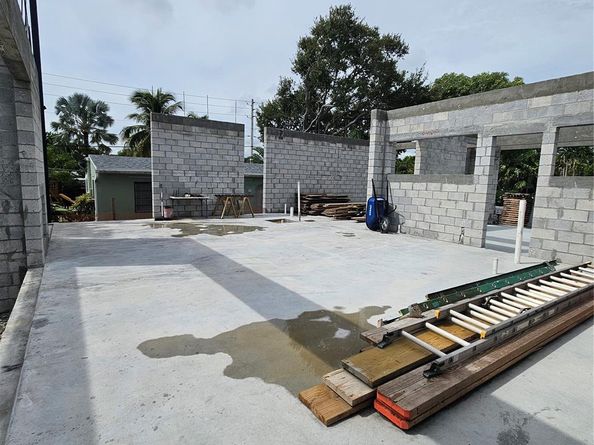 1704 NE 16th Ter, Fort Lauderdale FL 33305