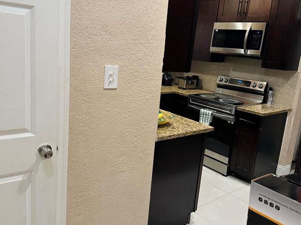 833 Briggs Street Street, West Palm Beach FL 33405