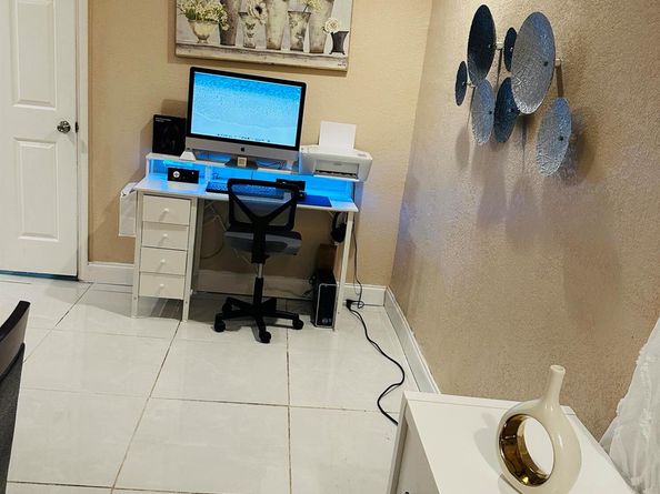 833 Briggs Street Street, West Palm Beach FL 33405