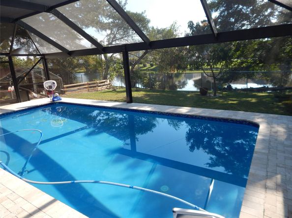 8674 SW 50th St, Cooper City FL 33328
