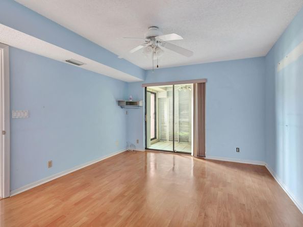 7650 Tahiti Lane 102, Lake Worth FL 33467