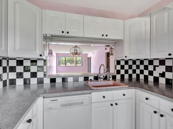 7650 Tahiti Lane 102, Lake Worth FL 33467