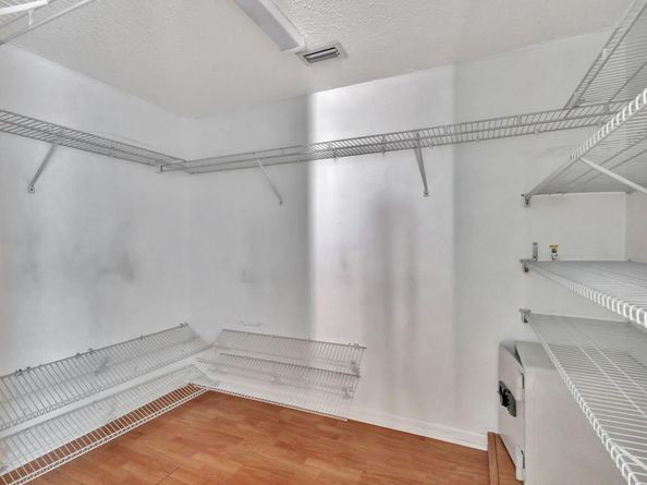 7650 Tahiti Lane 102, Lake Worth FL 33467