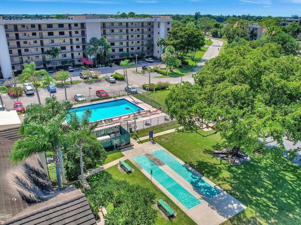7650 Tahiti Lane 102, Lake Worth FL 33467