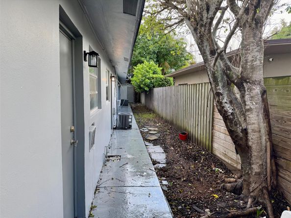 1507 NE 5TH Ave, Fort Lauderdale FL 33304