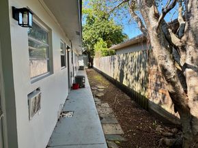 1507 NE 5TH Ave, Fort Lauderdale FL 33304