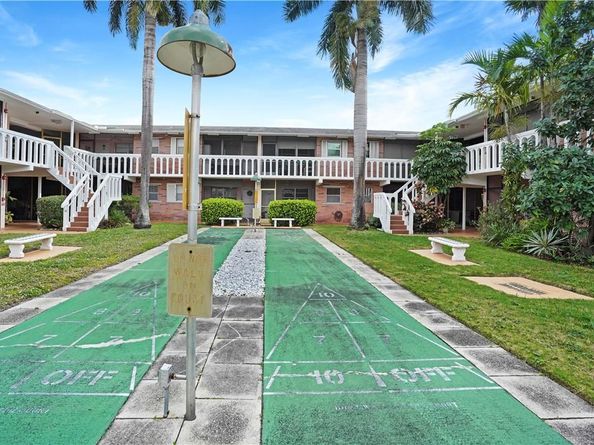 160 NE 8th Ave 4A, Hallandale Beach FL 33009