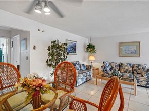 160 NE 8th Ave 4A, Hallandale Beach FL 33009