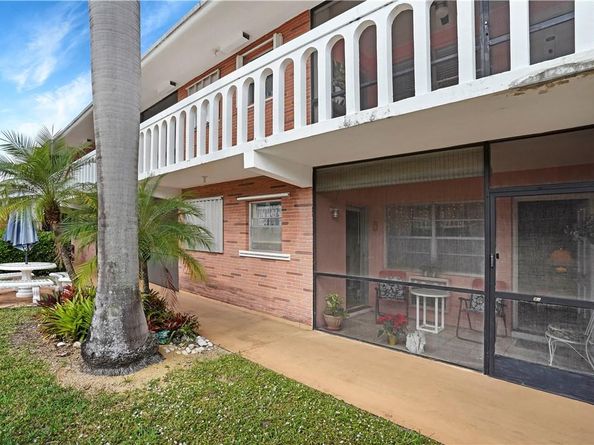 160 NE 8th Ave 4A, Hallandale Beach FL 33009