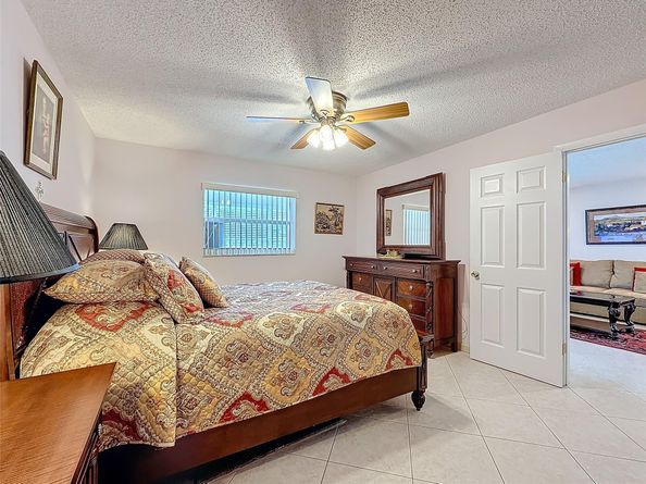 4270 NW 40th St 205, Lauderdale Lakes FL 33319