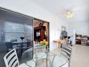 4270 NW 40th St 205, Lauderdale Lakes FL 33319