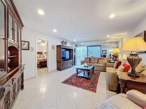 4270 NW 40th St 205, Lauderdale Lakes FL 33319