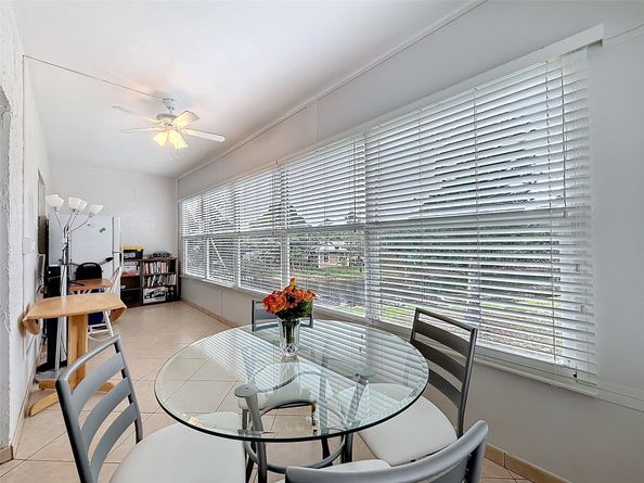 4270 NW 40th St 205, Lauderdale Lakes FL 33319