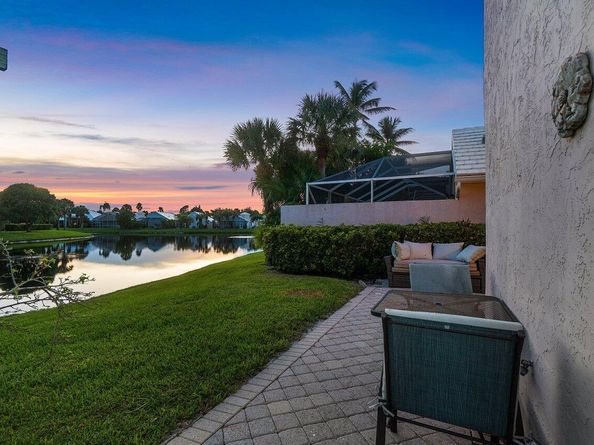 9023 Baybury Lane, West Palm Beach FL 33411