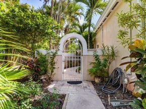 9023 Baybury Lane, West Palm Beach FL 33411