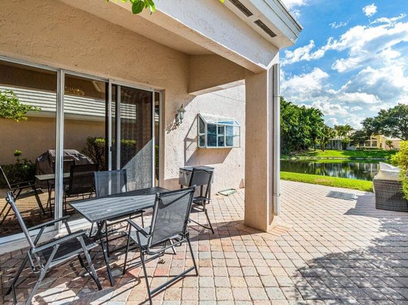 9023 Baybury Lane, West Palm Beach FL 33411