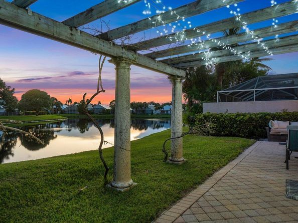 9023 Baybury Lane, West Palm Beach FL 33411