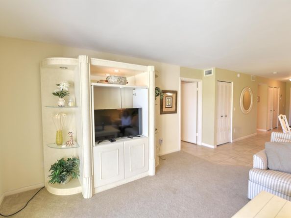 15 Southport Lane E, Boynton Beach FL 33436