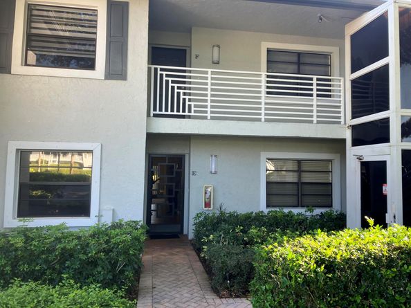 15 Southport Lane E, Boynton Beach FL 33436