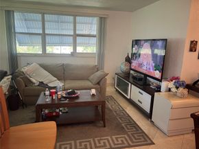 1333 E Hallandale Beach Blvd 401, Hallandale Beach FL 33009