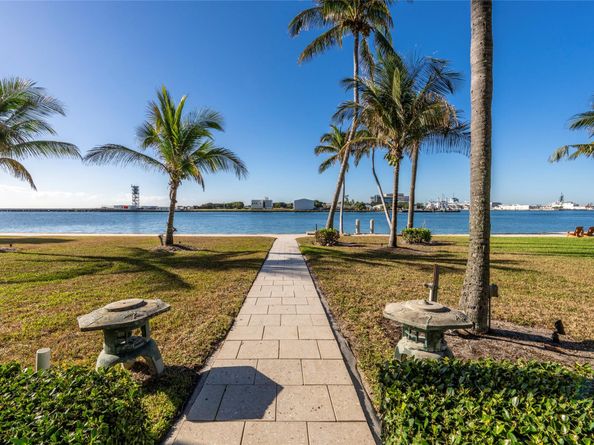 2608 Inlet Dr, Fort Lauderdale FL 33316