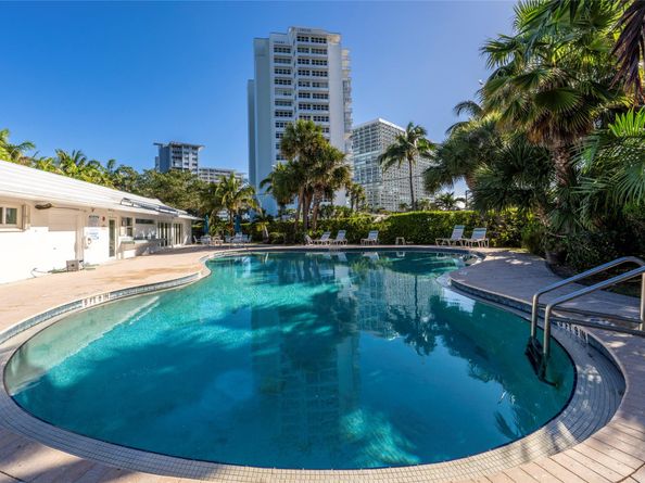 2608 Inlet Dr, Fort Lauderdale FL 33316