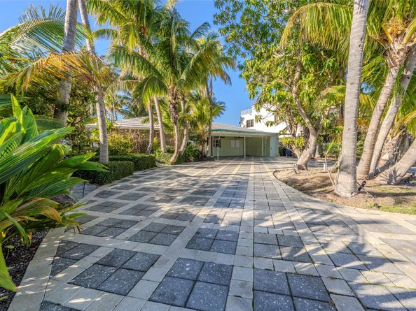2608 Inlet Dr, Fort Lauderdale FL 33316