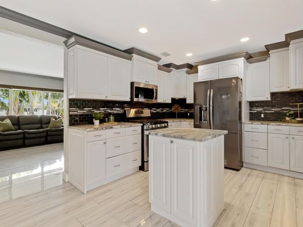 1351 SE 7 Avenue, Pompano Beach FL 33060