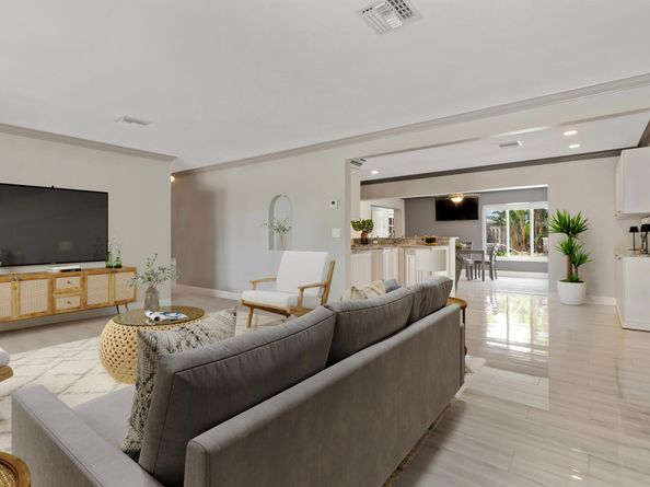 1351 SE 7 Avenue, Pompano Beach FL 33060