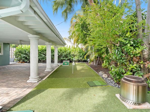 1807 NE 8th St, Fort Lauderdale FL 33304
