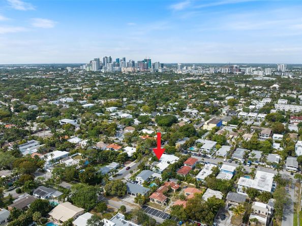 1807 NE 8th St, Fort Lauderdale FL 33304