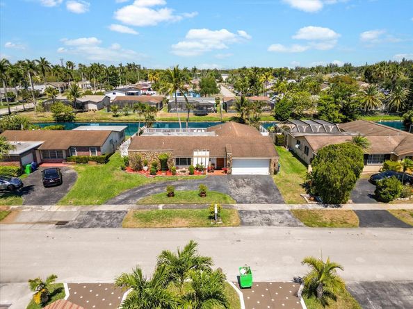 11455 NW 41st Street, Sunrise FL 33323