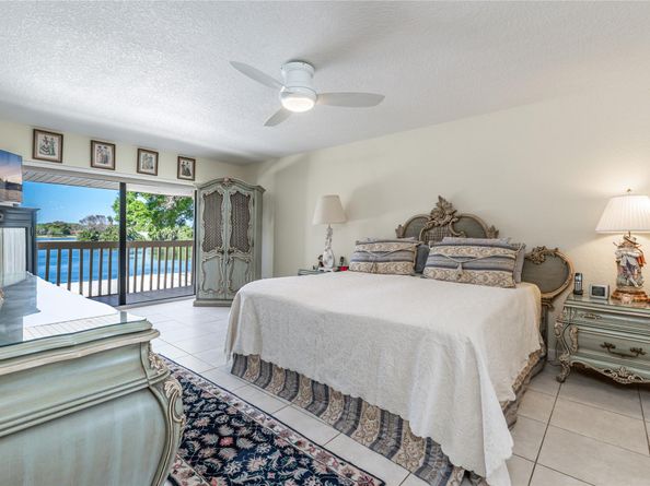 105 Saint Andrews Rd 105, Hollywood FL 33021