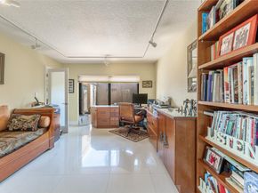 105 Saint Andrews Rd 105, Hollywood FL 33021