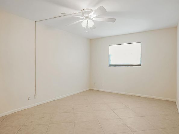 101 E Mcnab Rd 112, Pompano Beach FL 33060