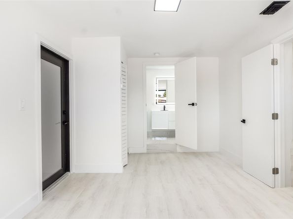 2271 SW 19th Ter, Miami FL 33145