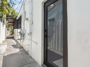 2271 SW 19th Ter, Miami FL 33145