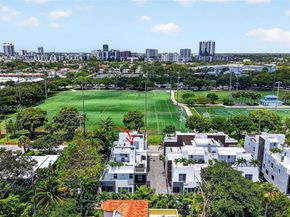 700 NE 14th Avenue 311, Fort Lauderdale FL 33304