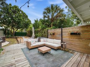 117 S Palmway, Lake Worth Beach FL 33460