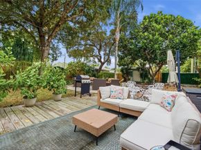 117 S Palmway, Lake Worth Beach FL 33460
