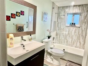 8225 NW 12th Court, Plantation FL 33322